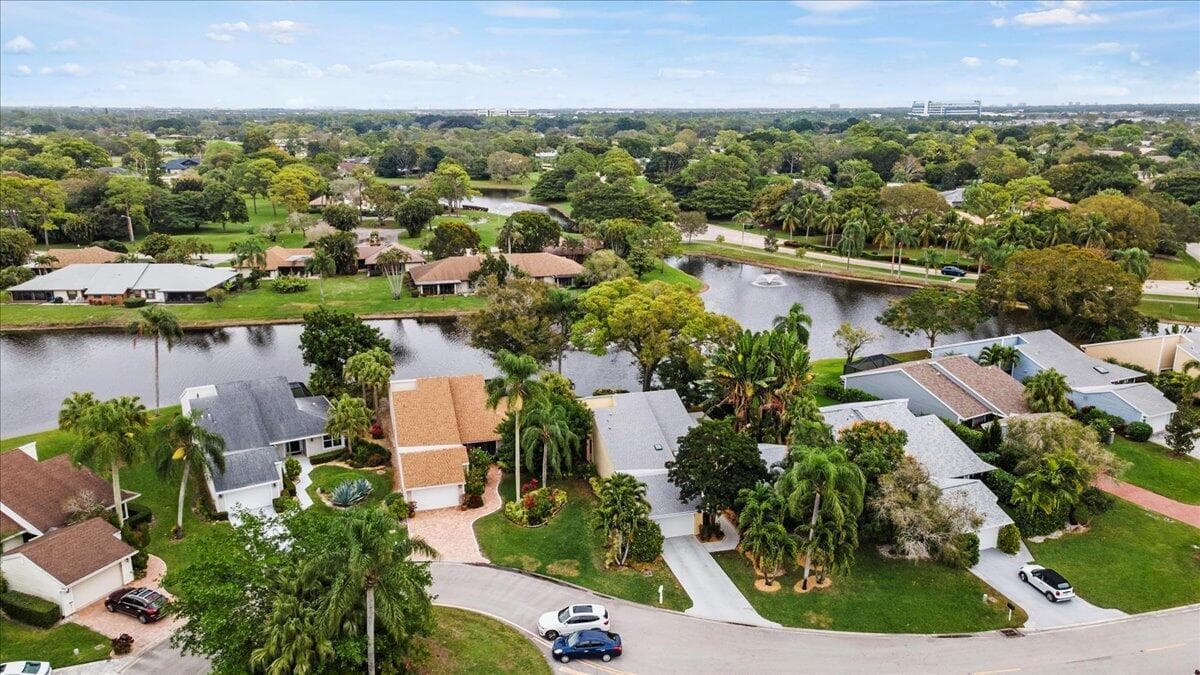 AERIAL VIEW OF THE HOUSE