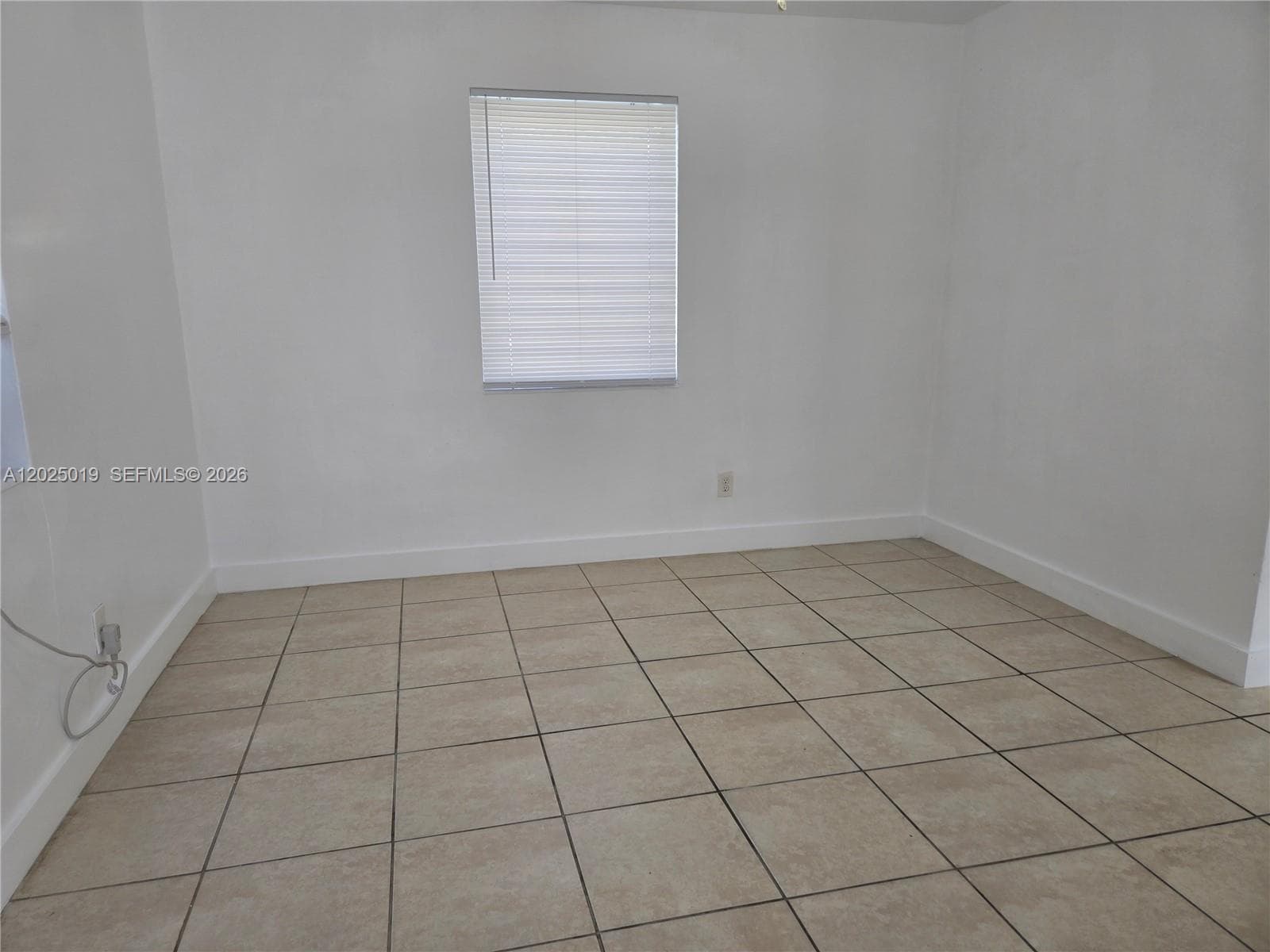 408 NW 8th St #408 photo 2