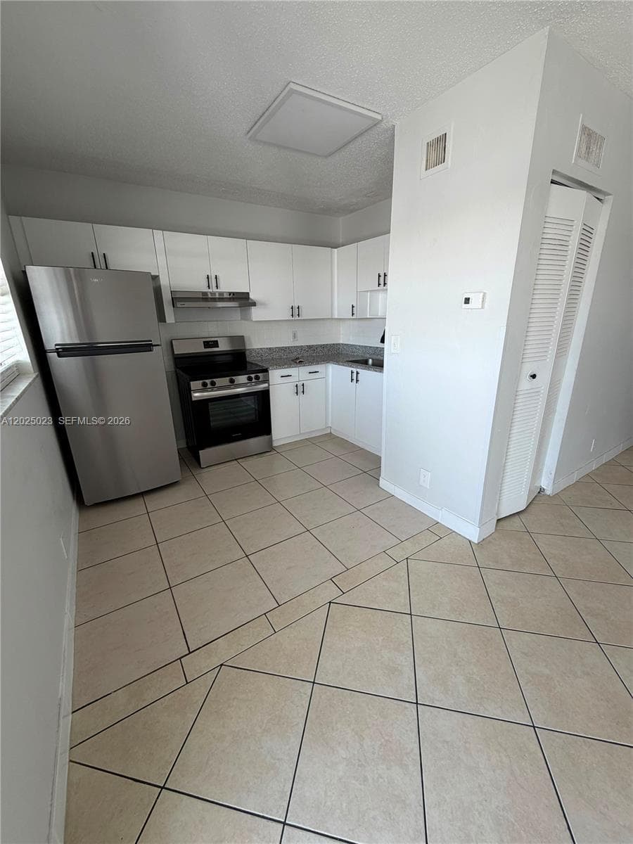 351 Nw 42ND Ct · #208 in Pompano Beach - Photo 1
