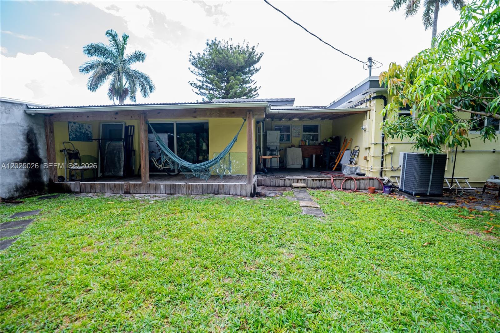 548 East Dr photo 52