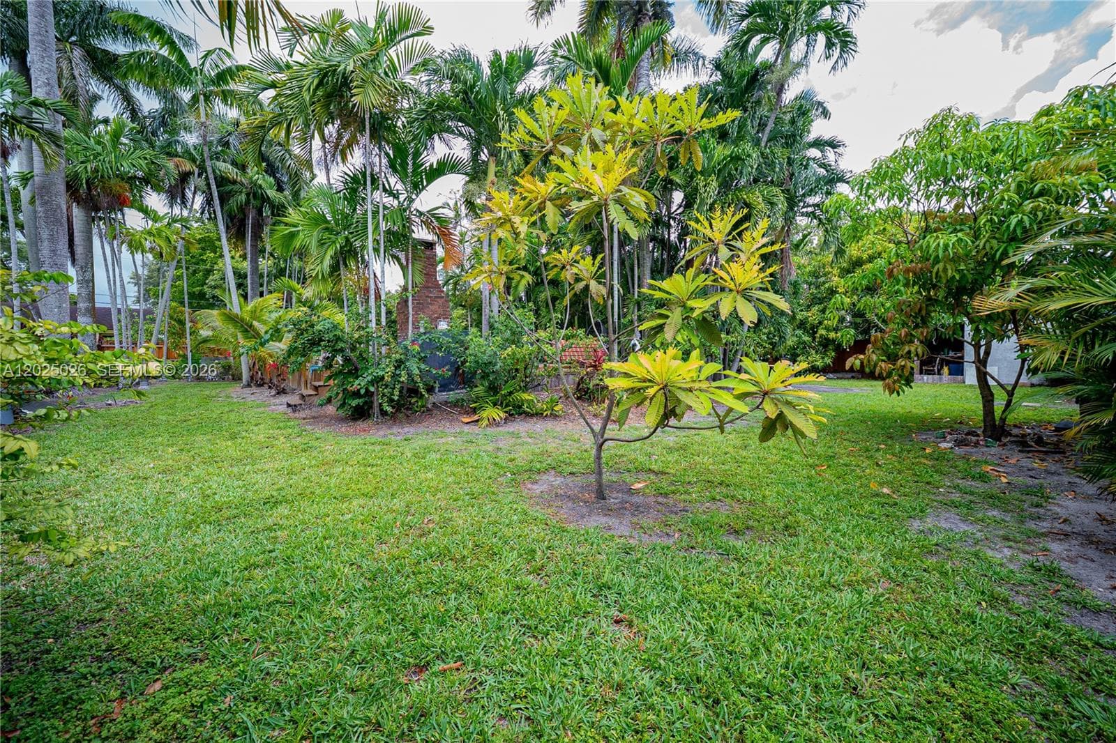 548 East Dr photo 74