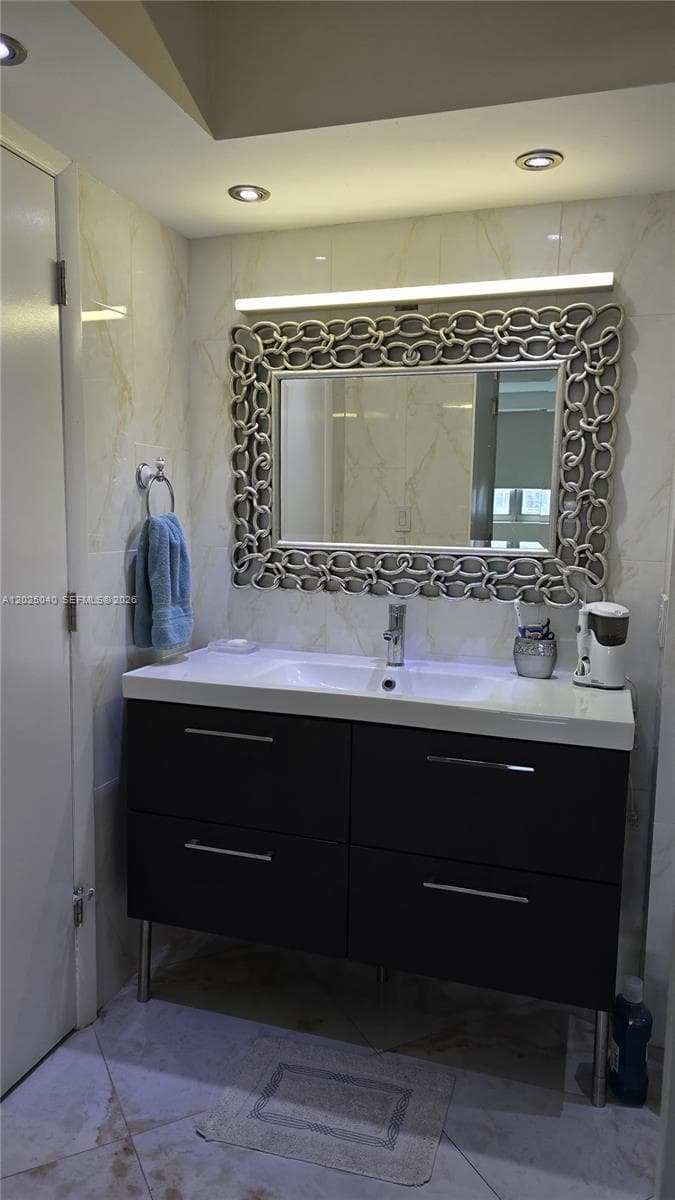 Reef East · #5D in North Miami Beach - Photo 23