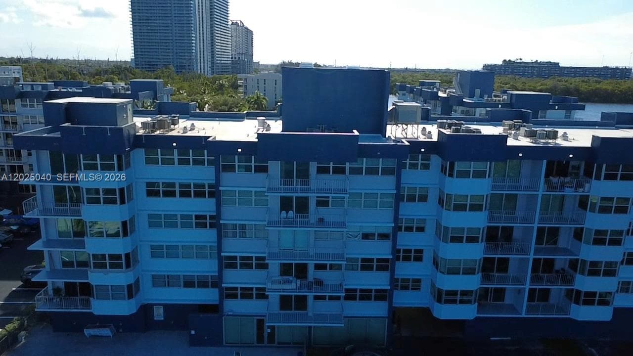 Reef East · #5D in North Miami Beach - Photo 2