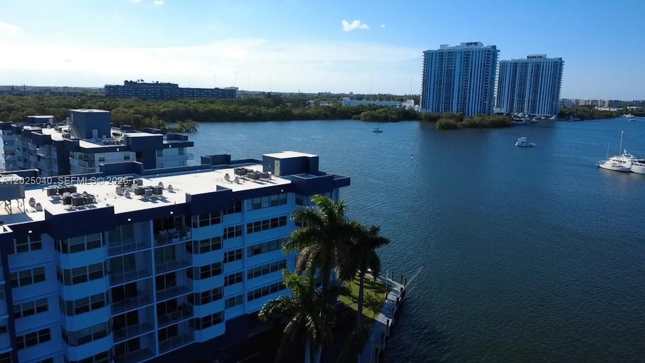 Reef East · #5D in North Miami Beach - Photo 32