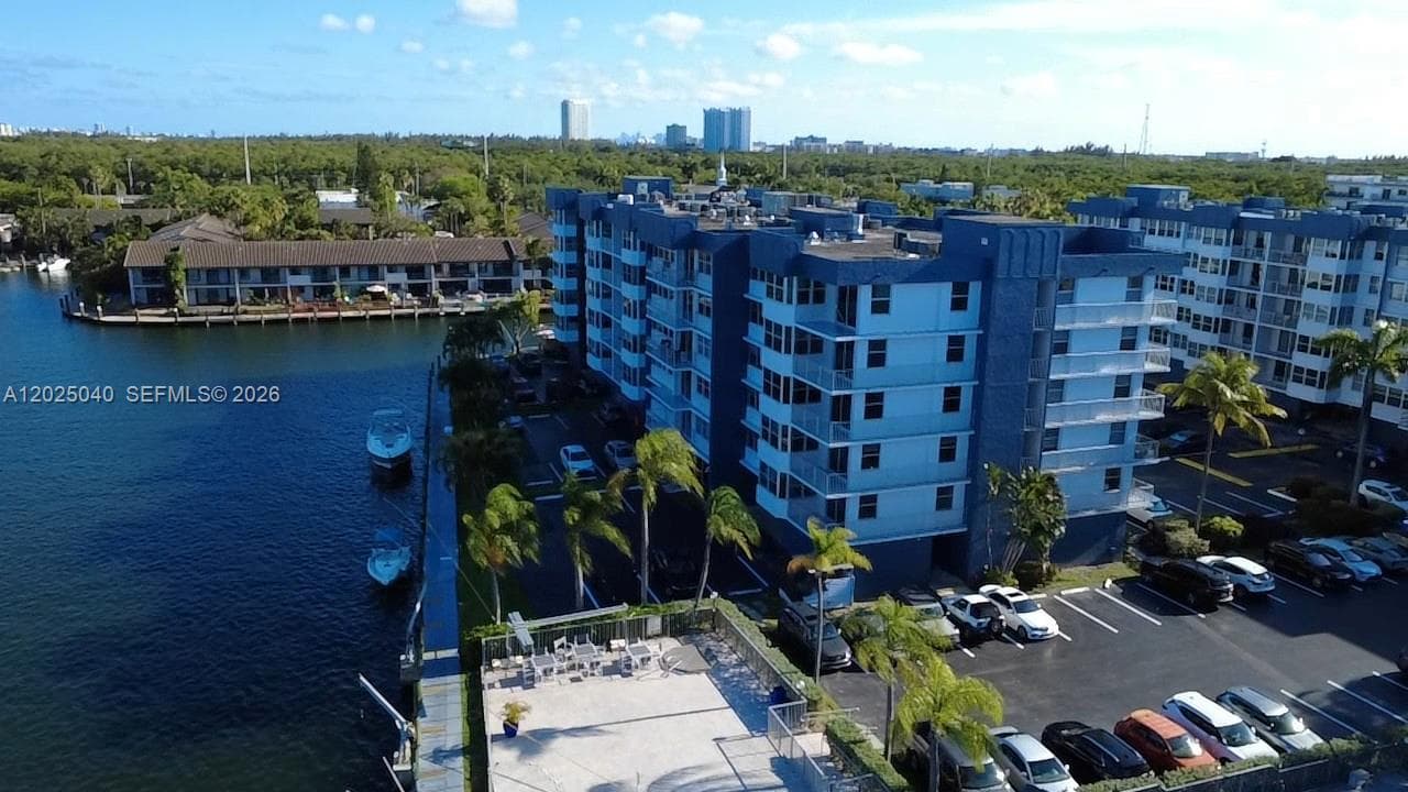 Reef East · #5D in North Miami Beach - Photo 33