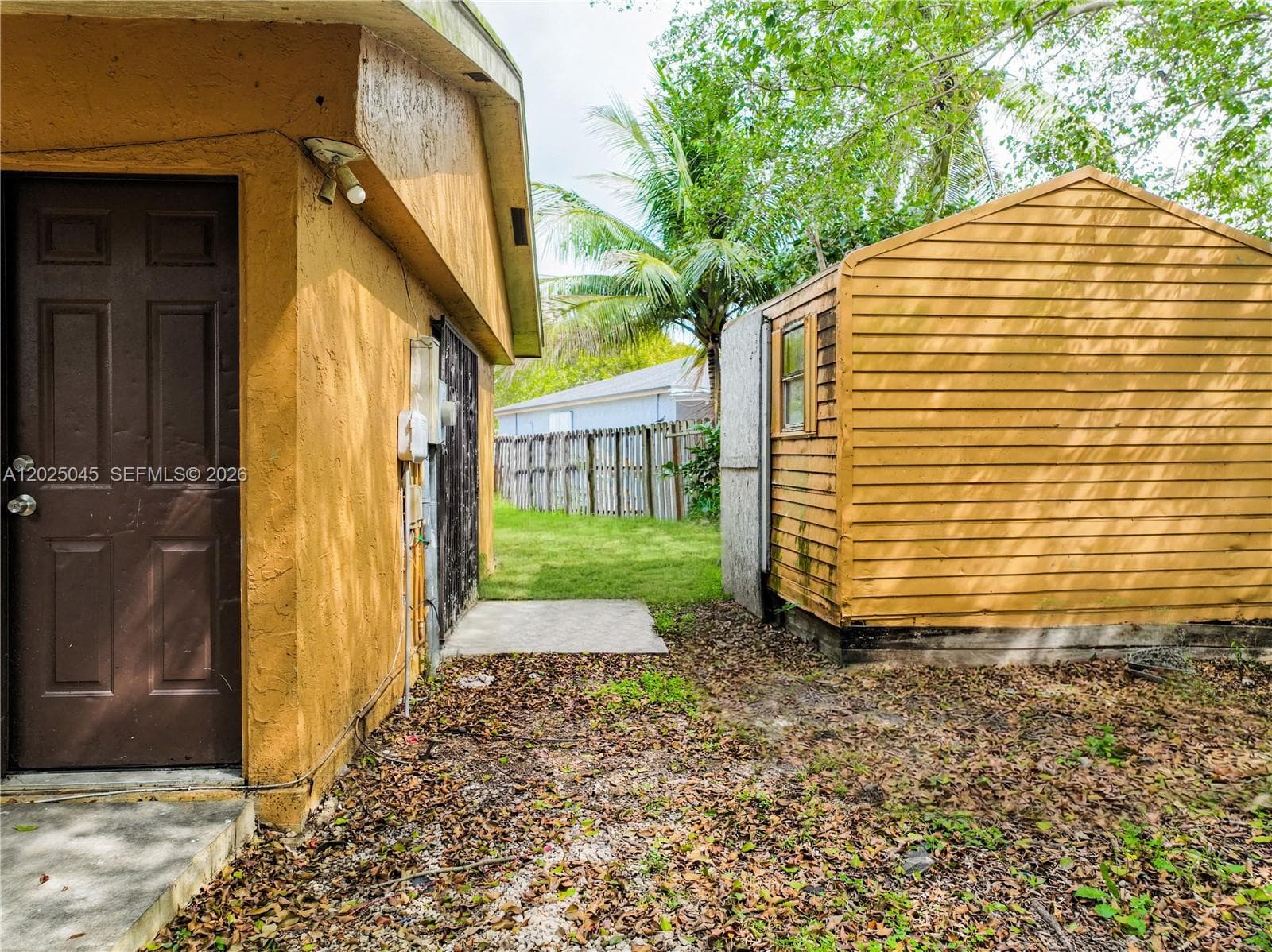 1664 SW 2nd Ct photo 33