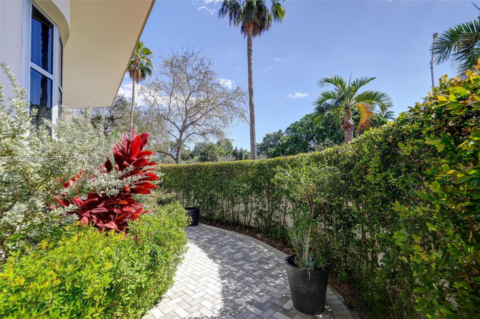 THE MERIDIAN CONDO · #101 in Miami Beach - Photo 42