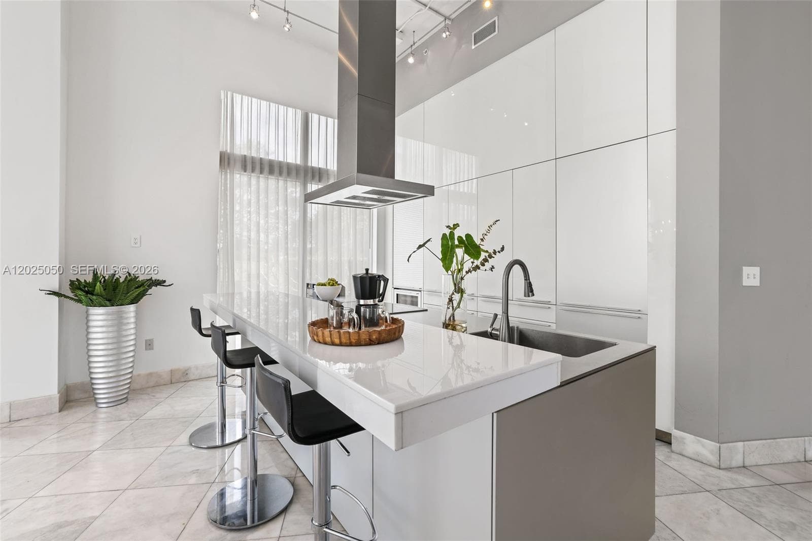 THE MERIDIAN CONDO · #101 in Miami Beach - Photo 12