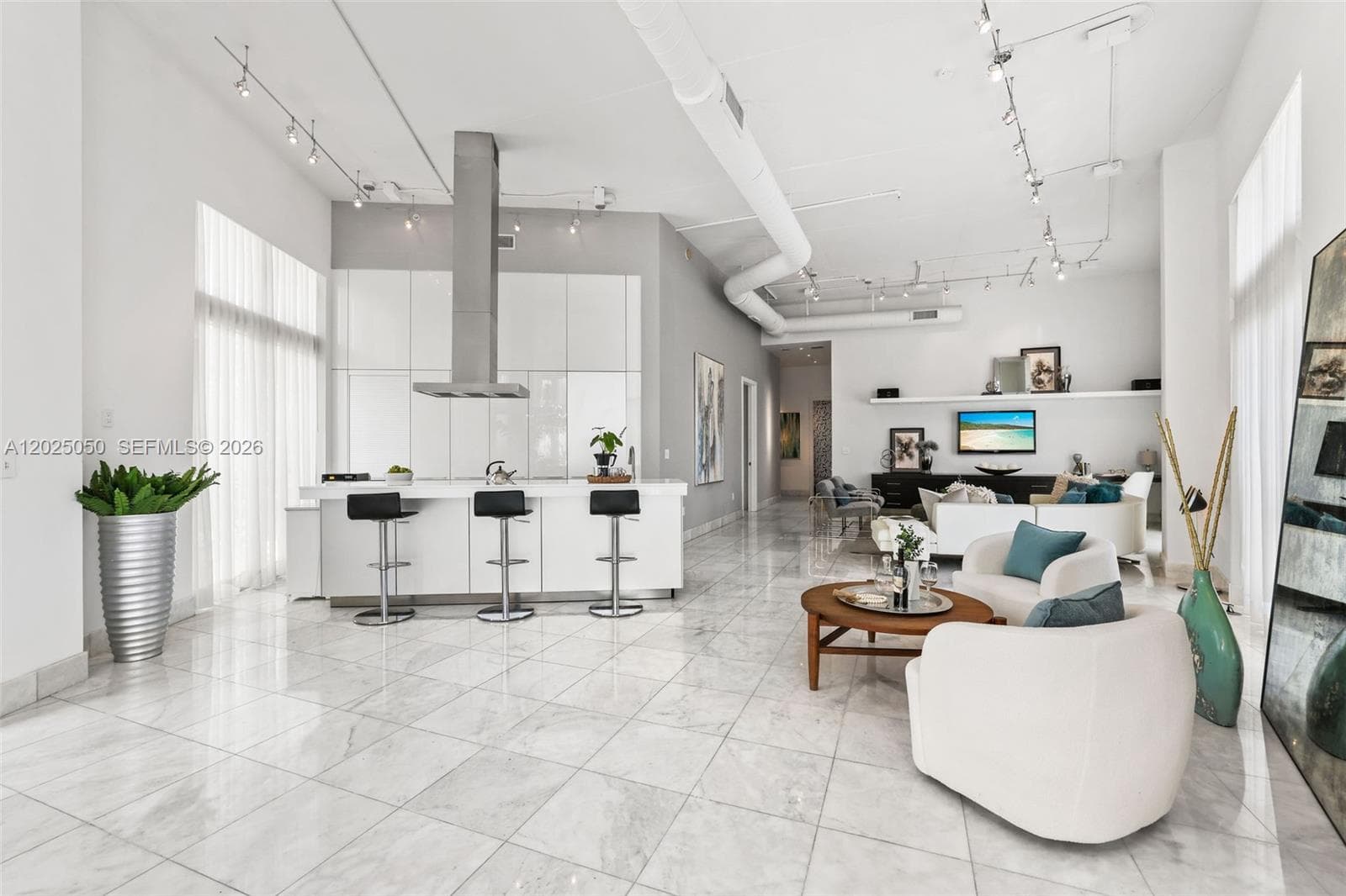 THE MERIDIAN CONDO · #101 in Miami Beach - Photo 9