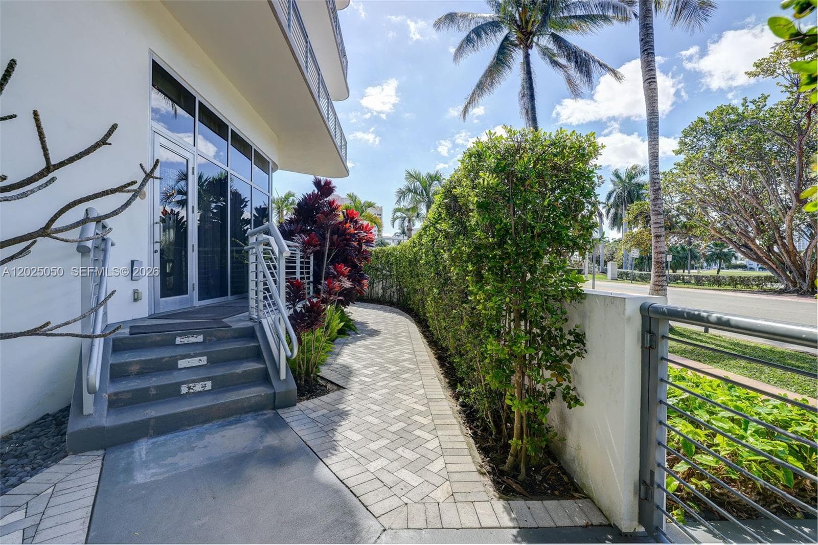 THE MERIDIAN CONDO · #101 in Miami Beach - Photo 41