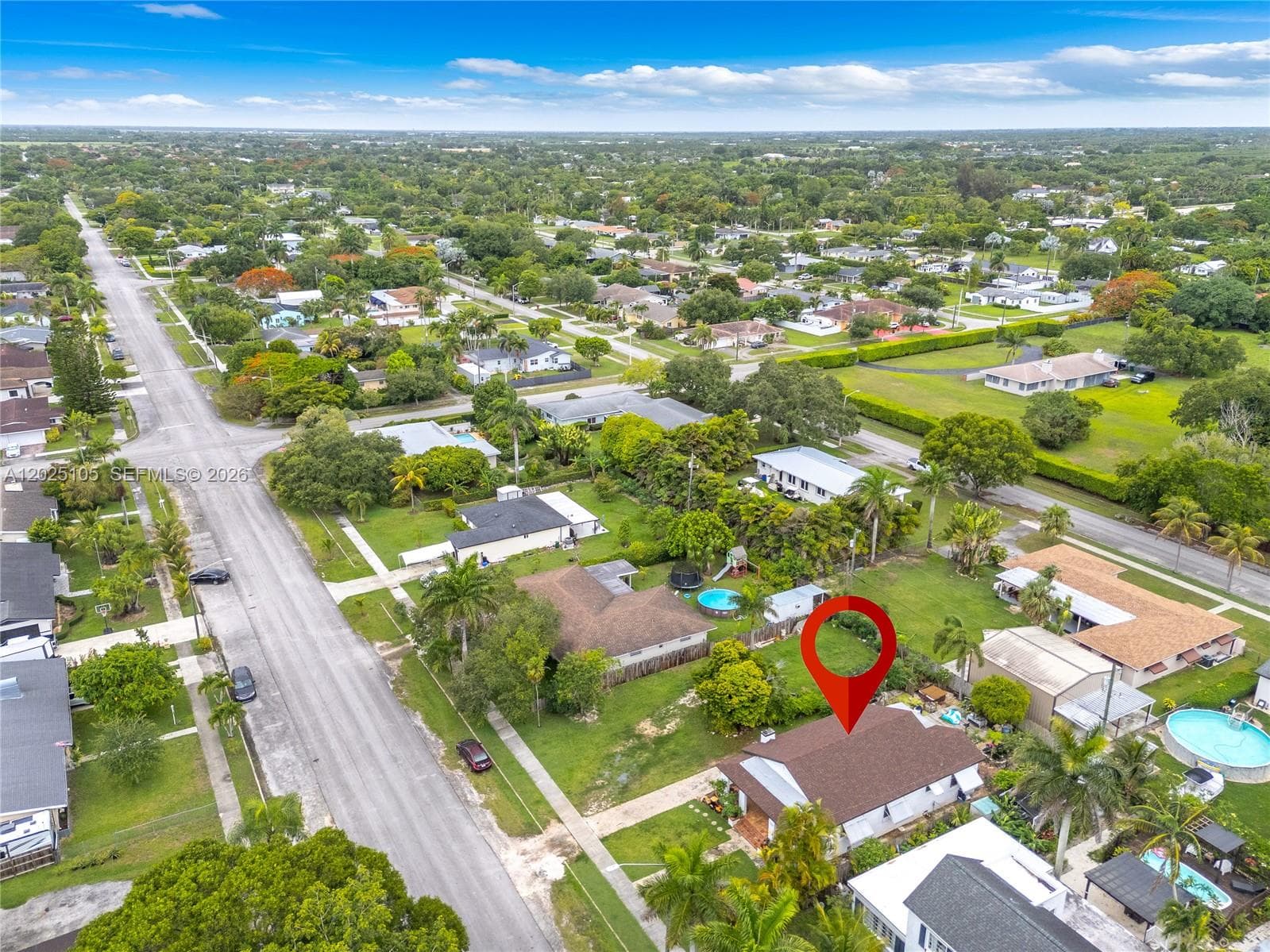 137 NW 20th St photo 34