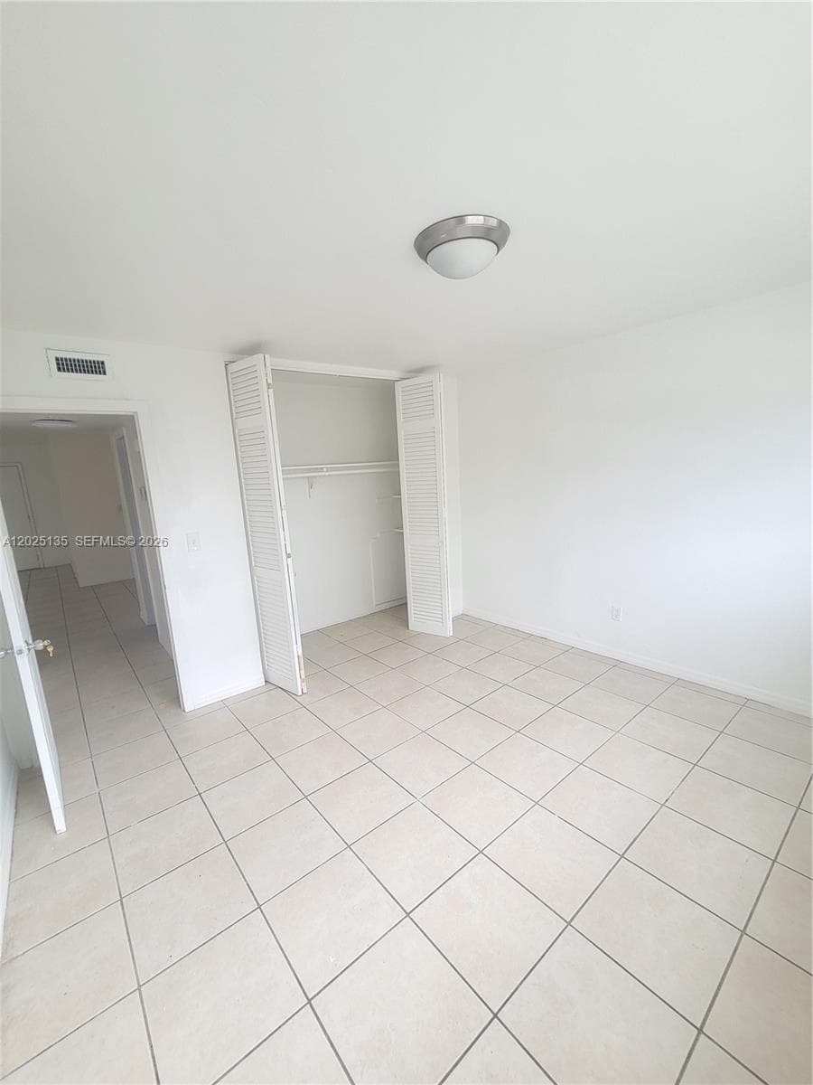 SANS SOUCI CONDO · #16 in North Miami - Photo 10