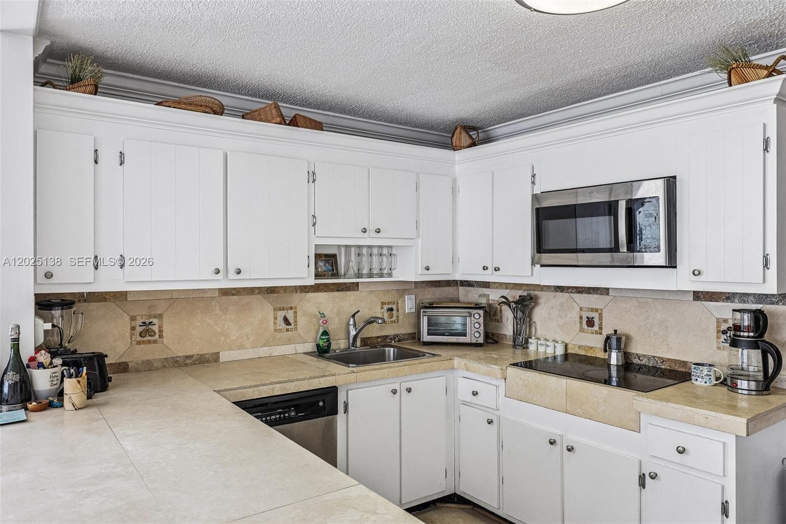 Commodore Plaza · #603 in Aventura - Photo 9
