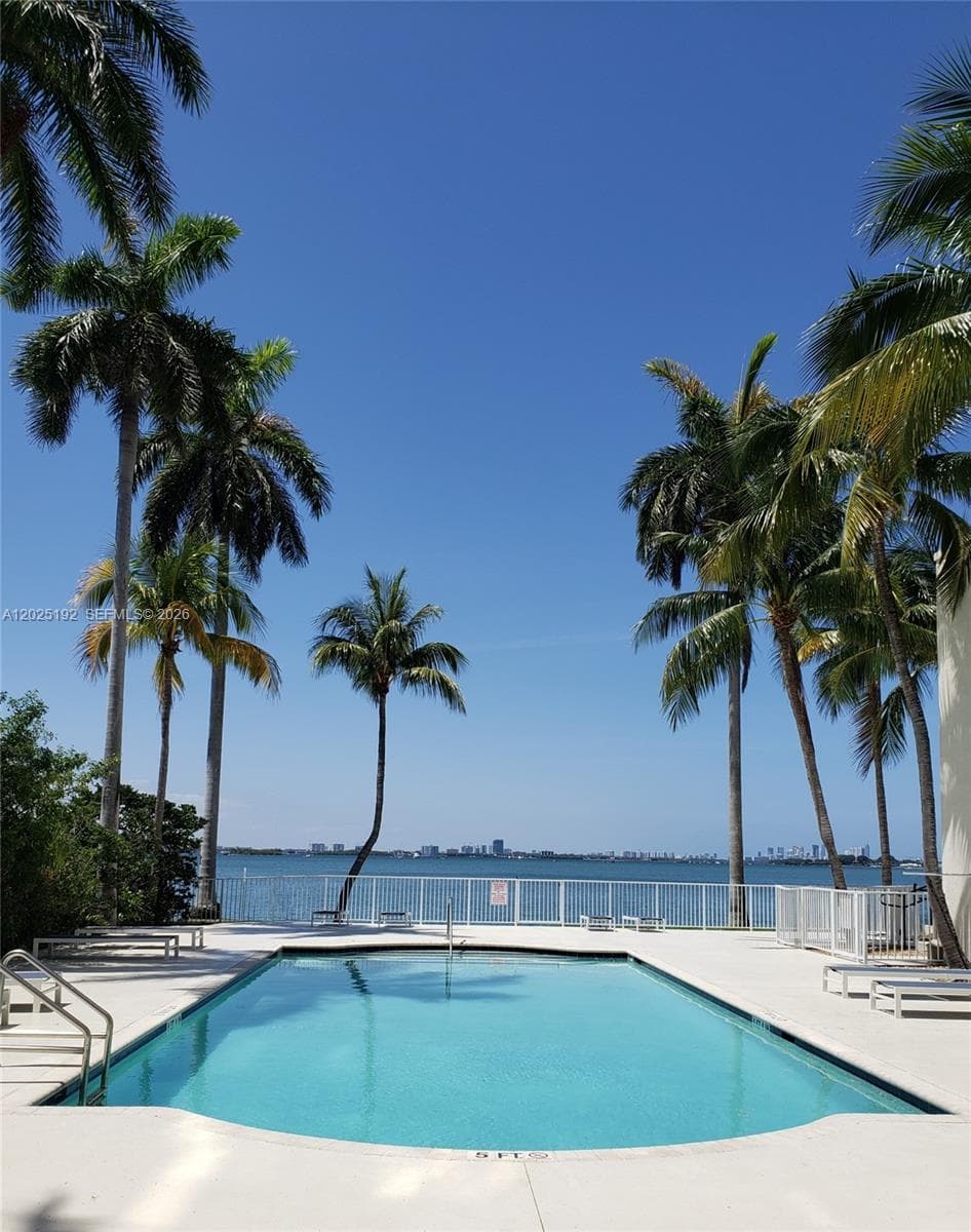 Bayview Condo · #1207C in North Bay Village - Photo 39