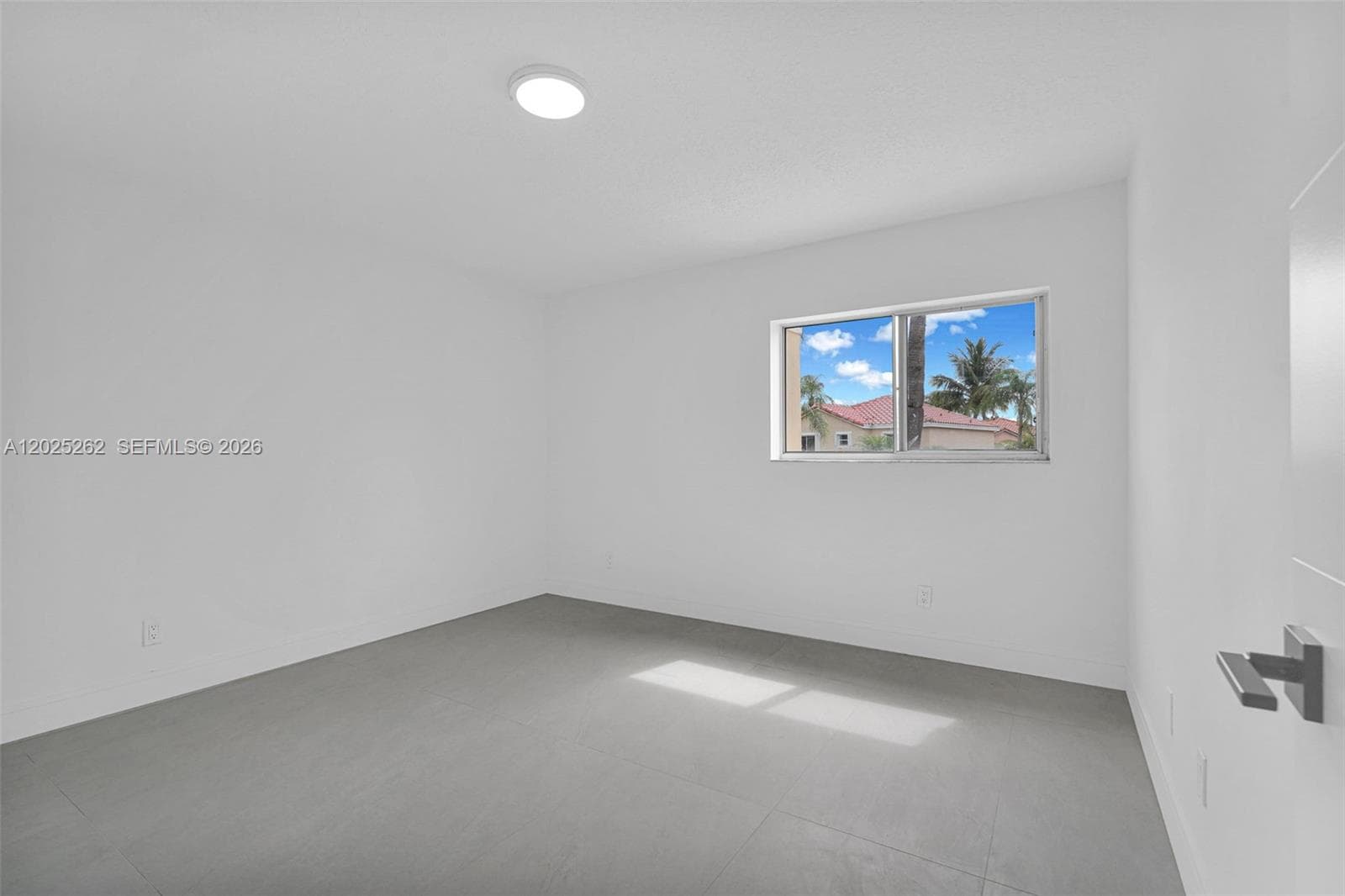 1089 SE 6th Ave photo 67