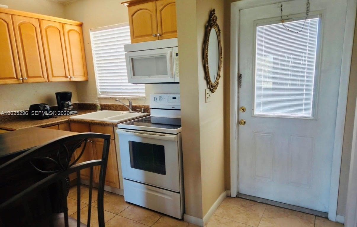 LEISUREVILLE · #289 in Pompano Beach - Photo 1