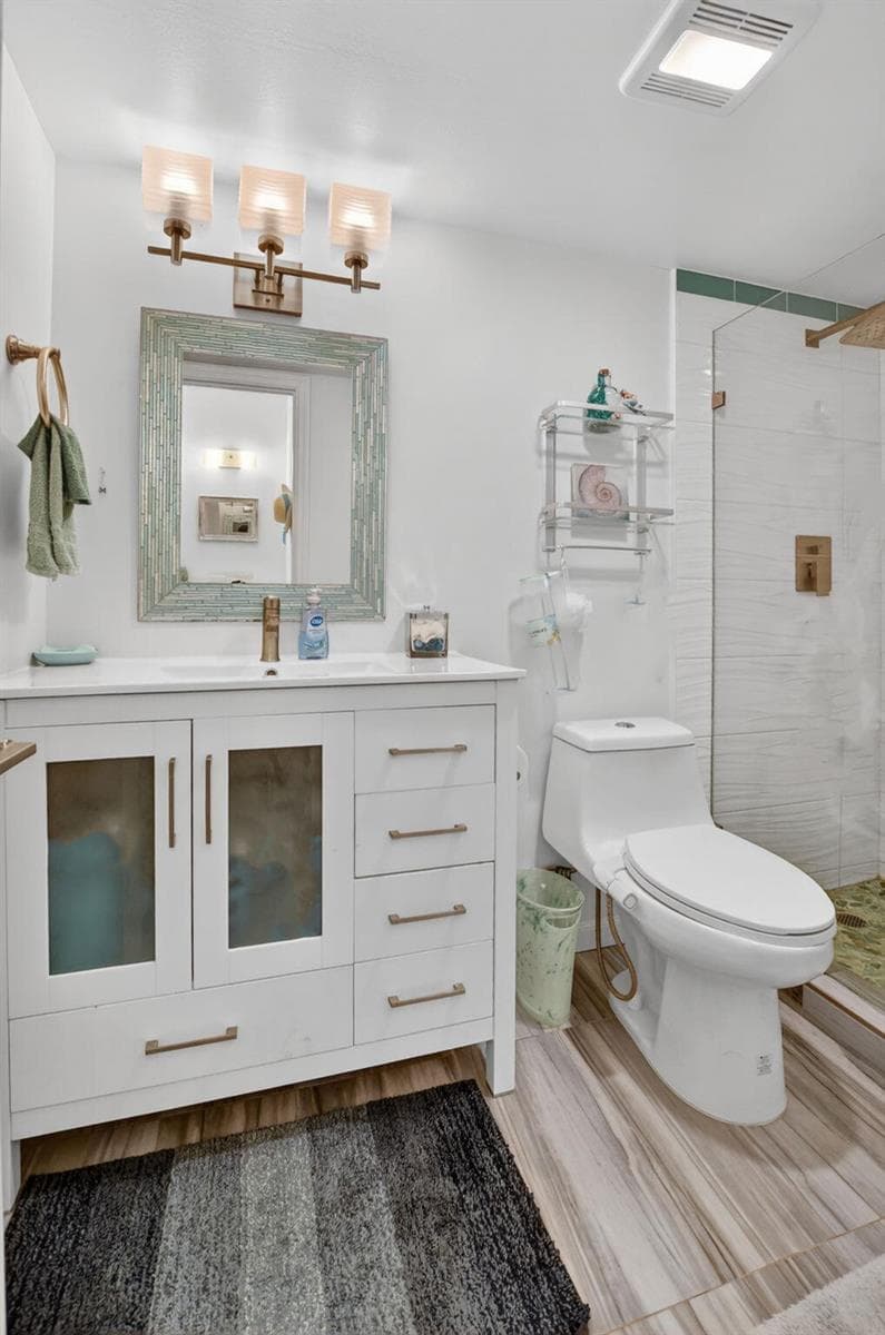 2nd Bathroom