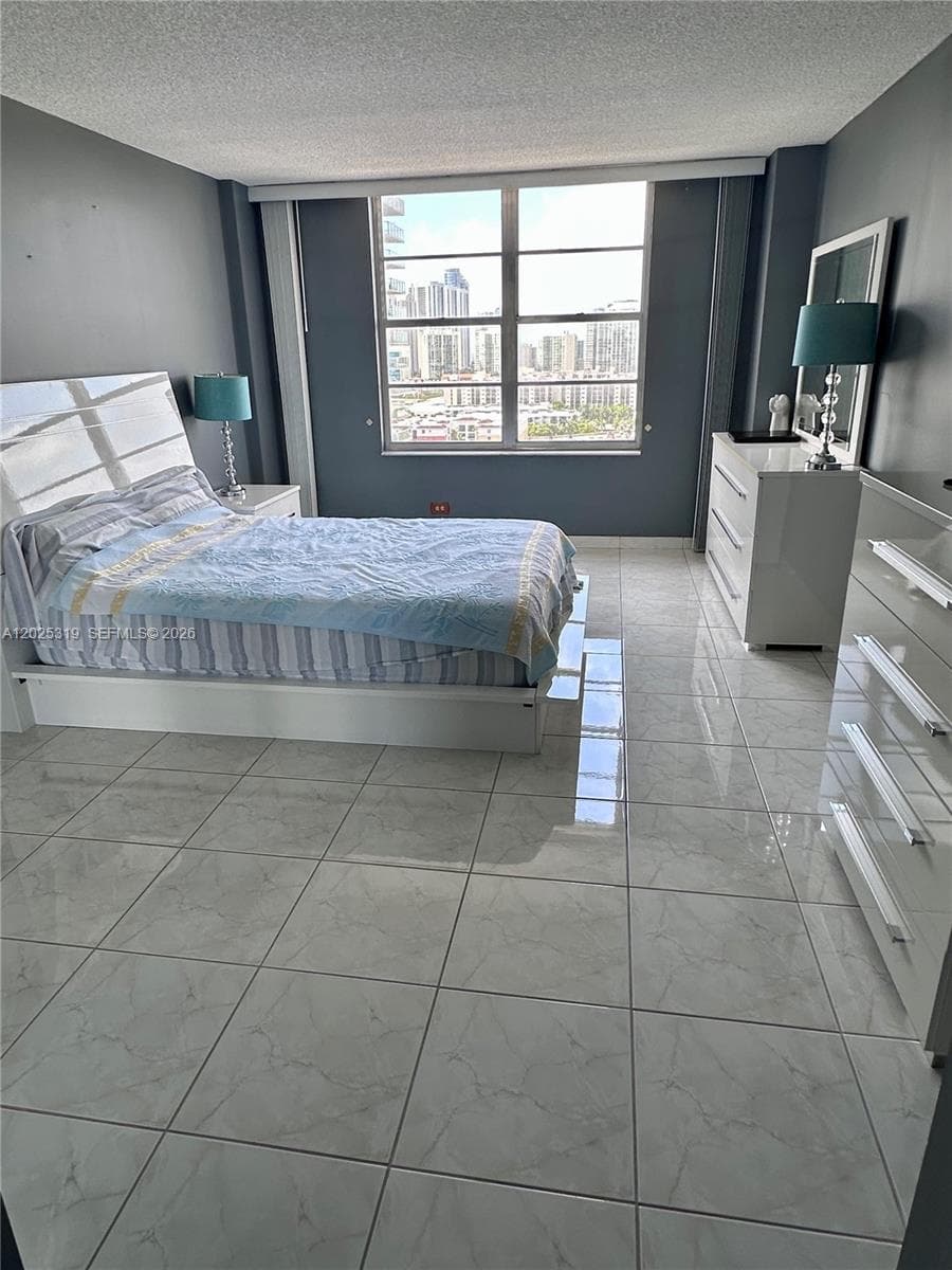 Winston Towers · #1905 in Sunny Isles Beach - Photo 6