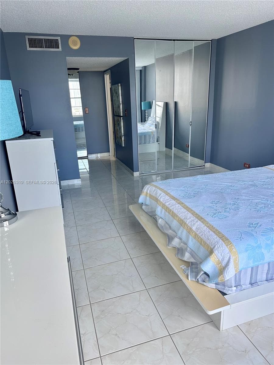 Winston Towers · #1905 in Sunny Isles Beach - Photo 11