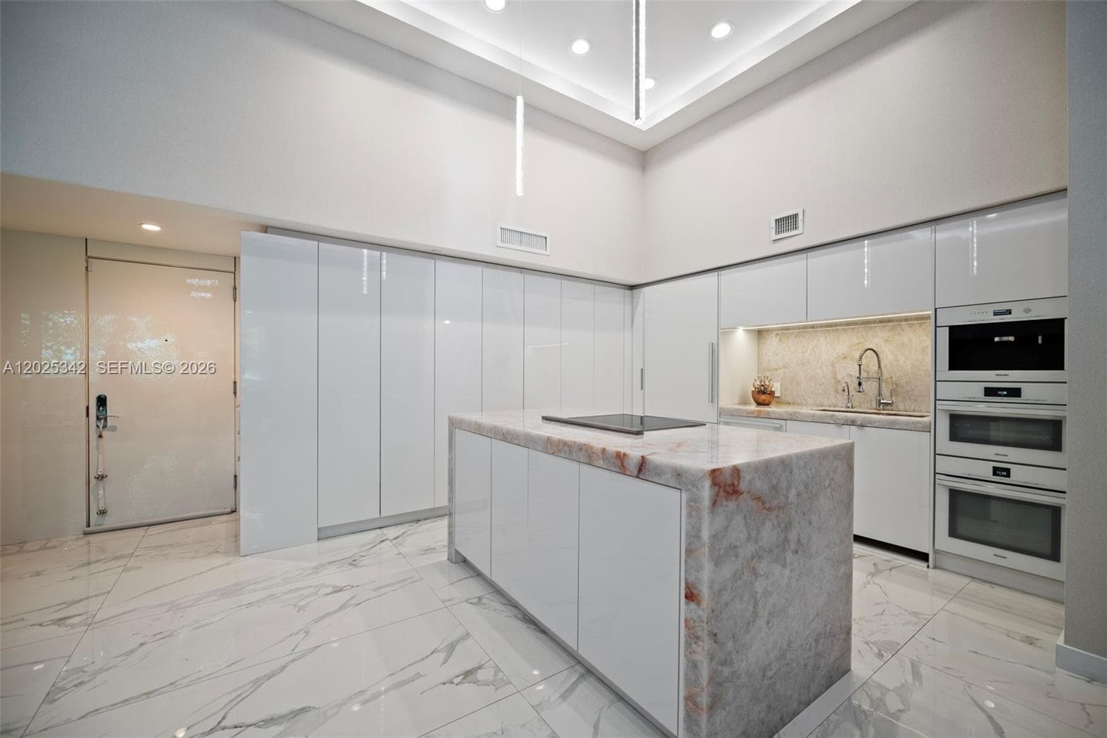 Beach Club Tower 3 · #310 in Hallandale Beach - Photo 4
