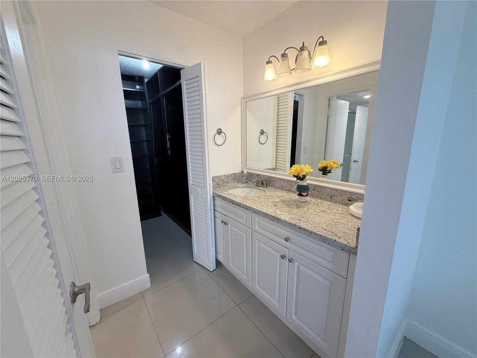 IMPERIAL TOWERS CONDO · #611 in Hallandale Beach - Photo 10