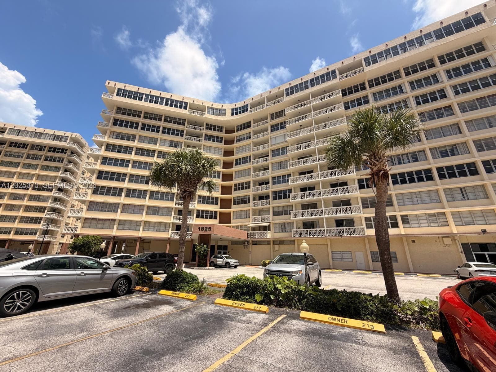IMPERIAL TOWERS CONDO · #611 in Hallandale Beach - Photo 21