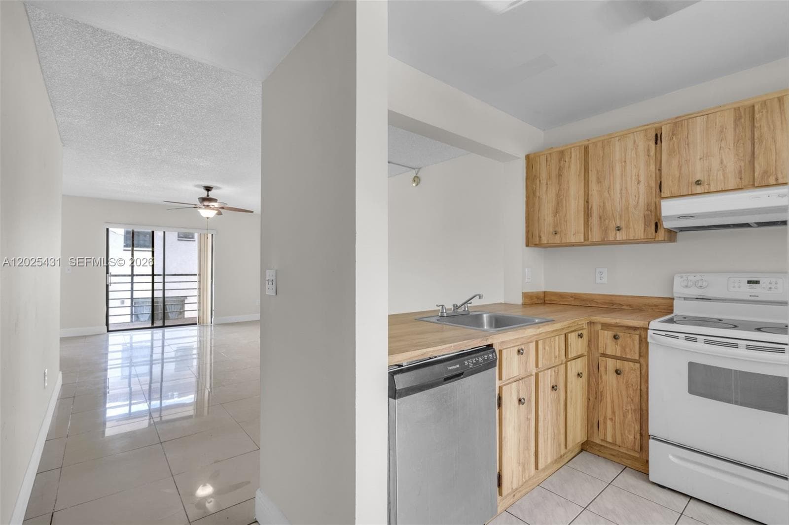 Monterey Condo · #3-201 in Miami - Photo 3