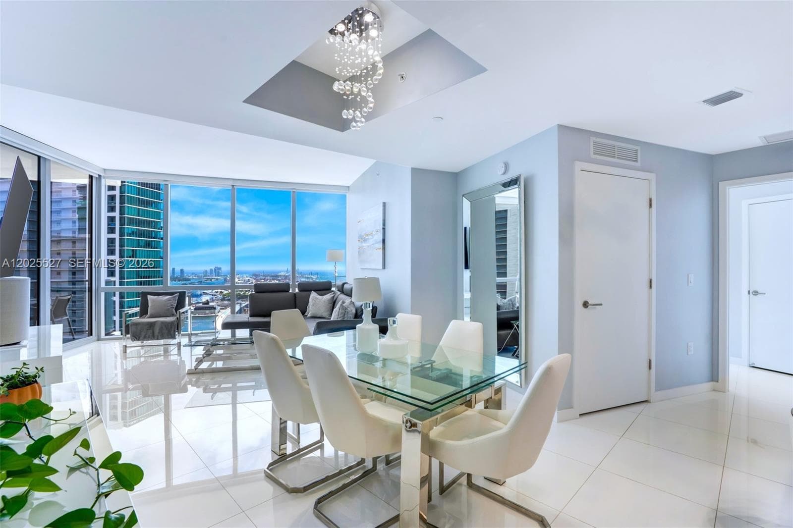 Paramount Miami Worldcenter · #3909 in Miami - Photo 6