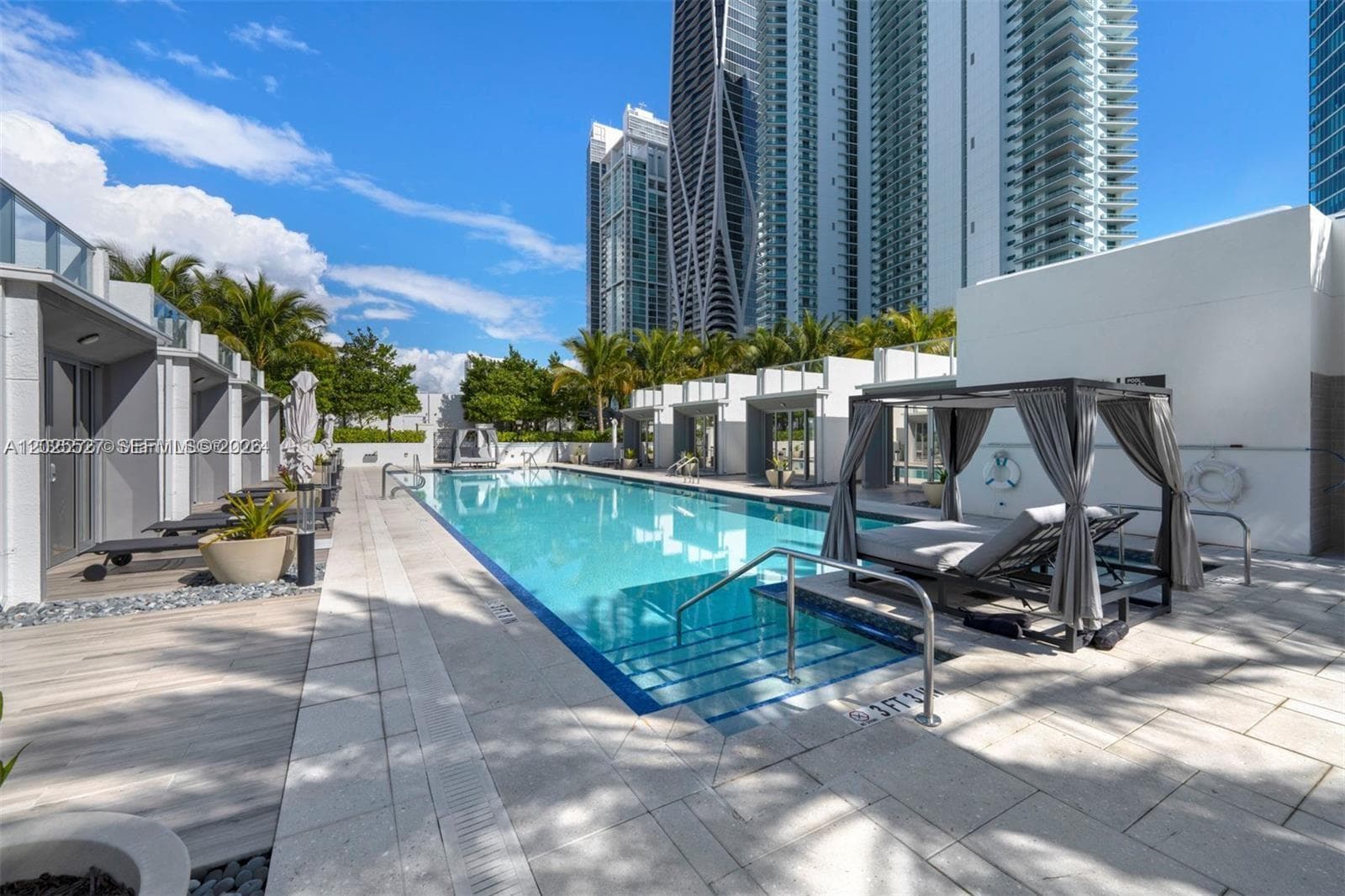 Paramount Miami Worldcenter · #3909 in Miami - Photo 35
