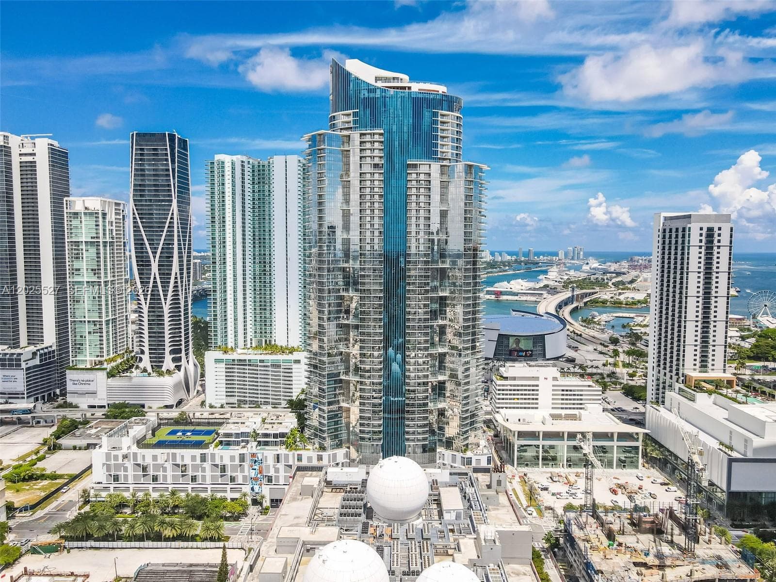 Paramount Miami Worldcenter · #3909 in Miami - Photo 29