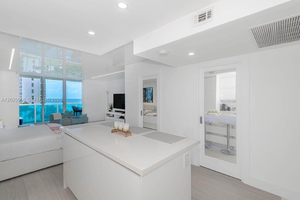 Roney Palace · #811 in Miami Beach - Photo 2