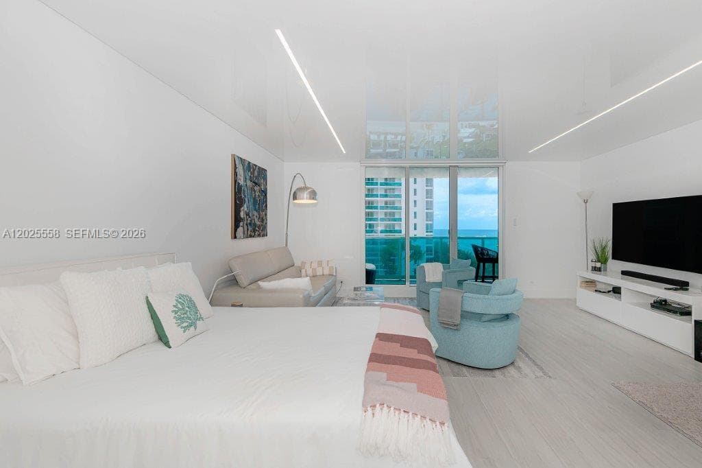 Roney Palace · #811 in Miami Beach - Photo 4