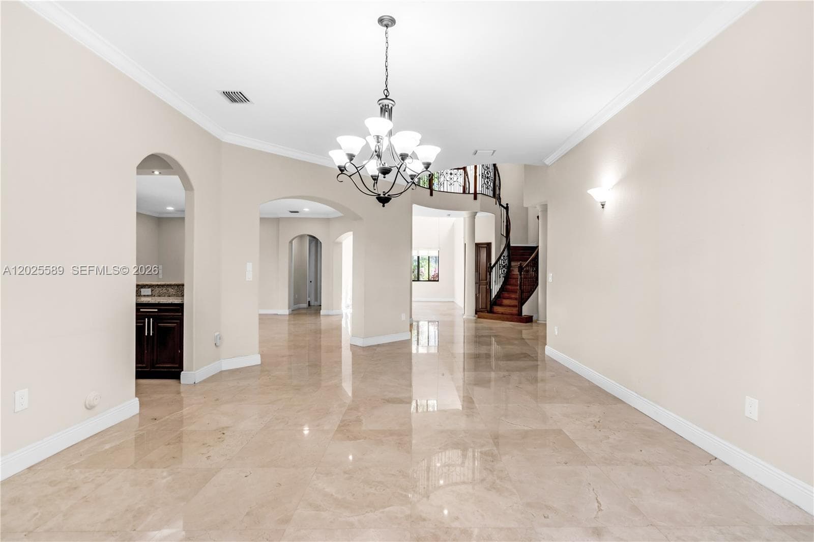 DINNING ROOM