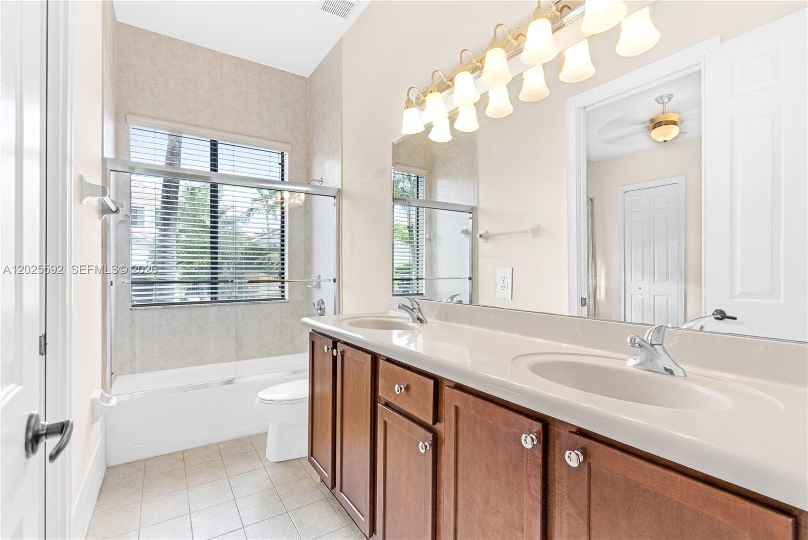 18724 SW 76 CT photo 23