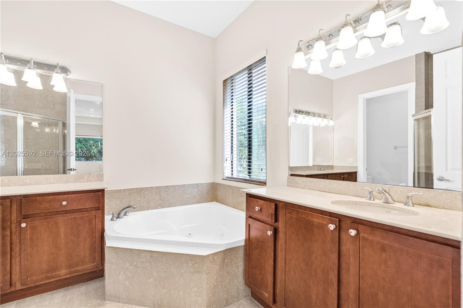 18724 SW 76 CT photo 21
