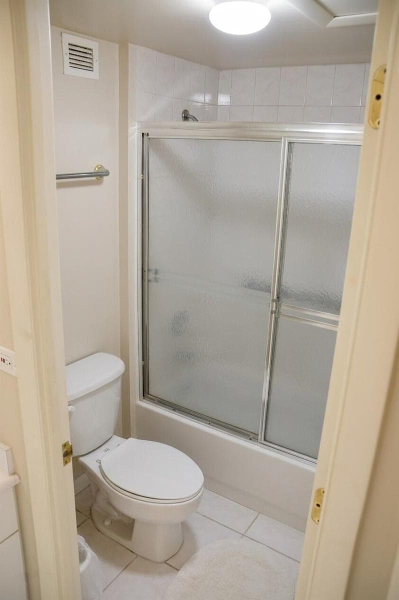BATHROOM 2~2