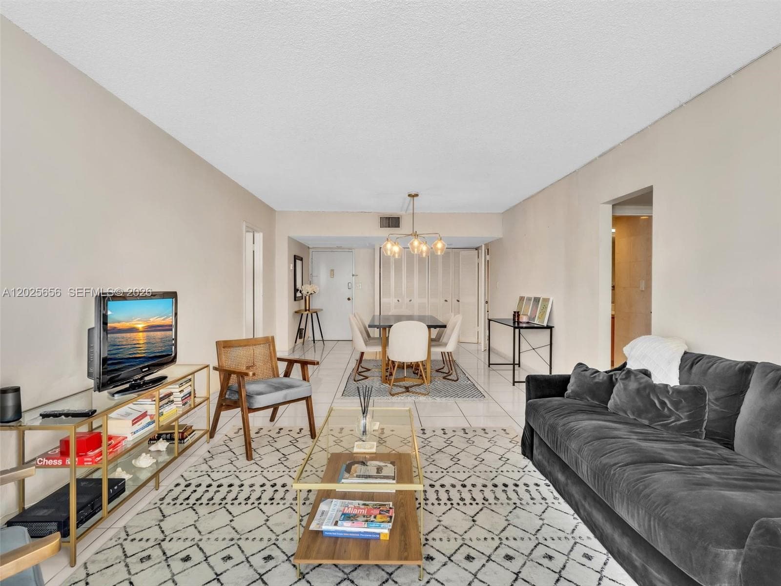 THE CARRIAGE HOUSE · #107 in Miami Beach - Photo 6