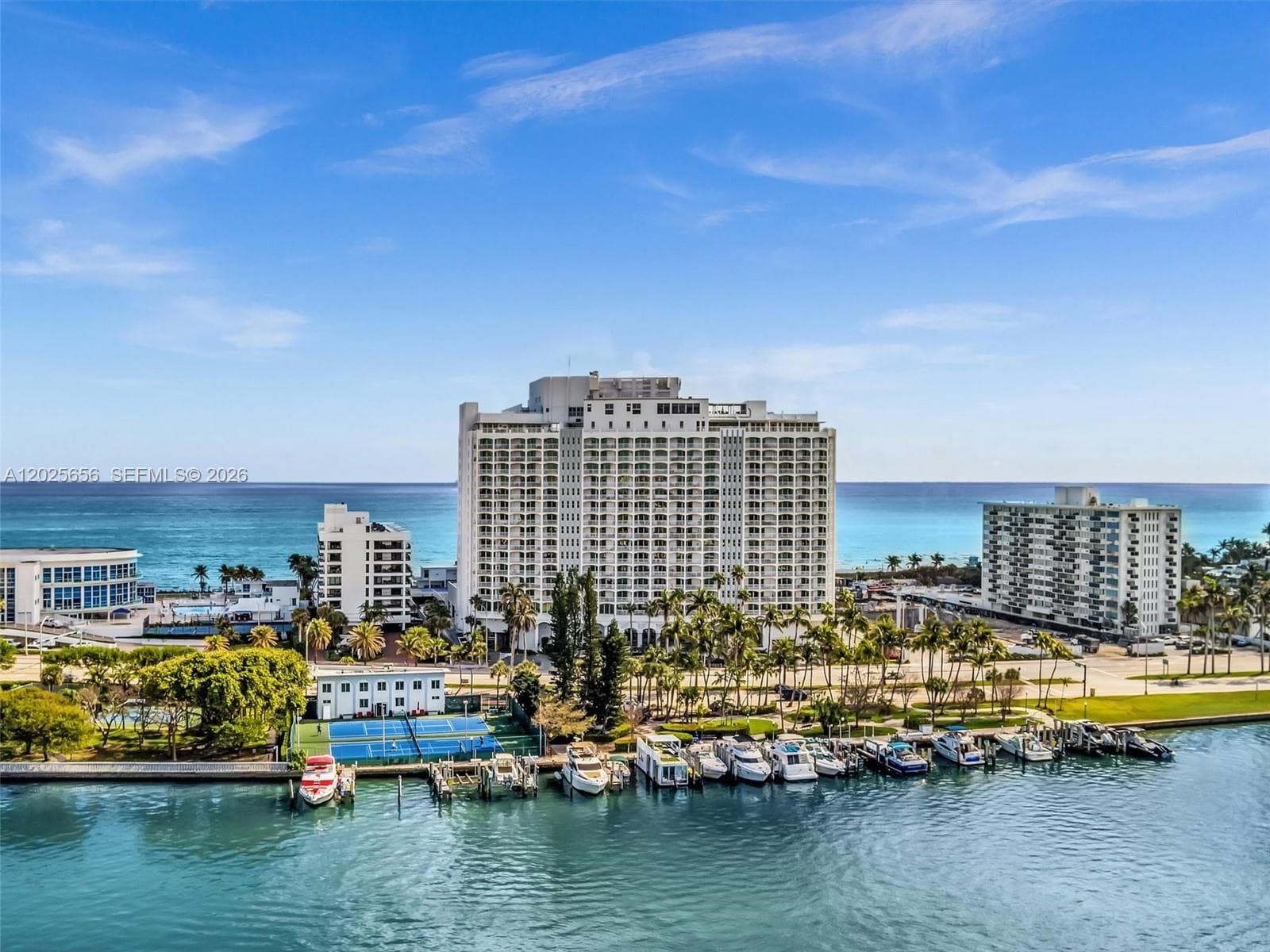 THE CARRIAGE HOUSE · #107 in Miami Beach - Photo 42