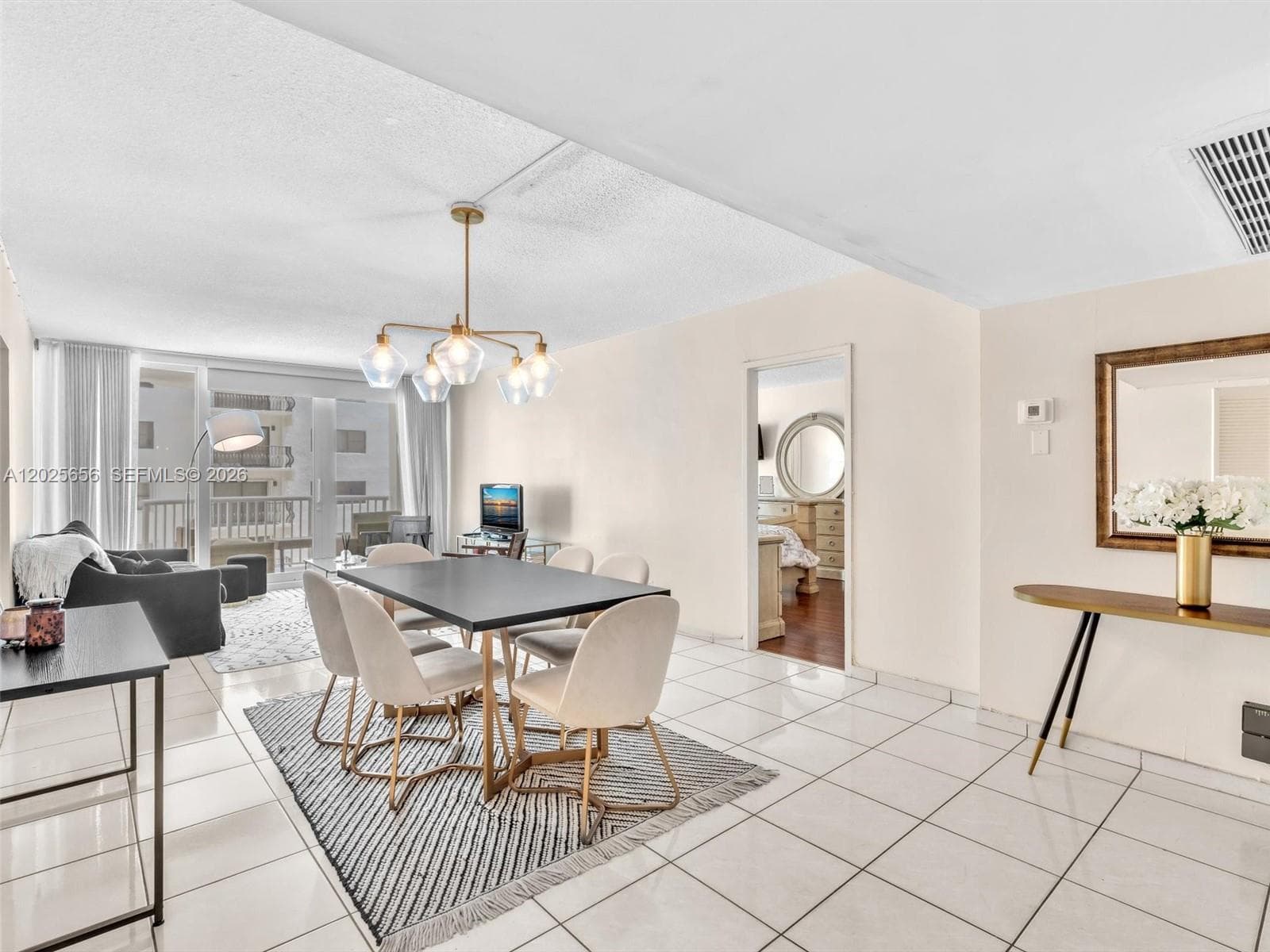 THE CARRIAGE HOUSE · #107 in Miami Beach - Photo 7