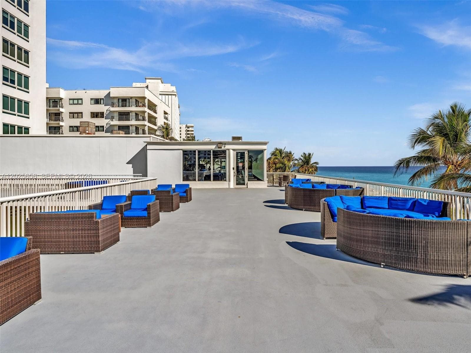 THE CARRIAGE HOUSE · #107 in Miami Beach - Photo 33