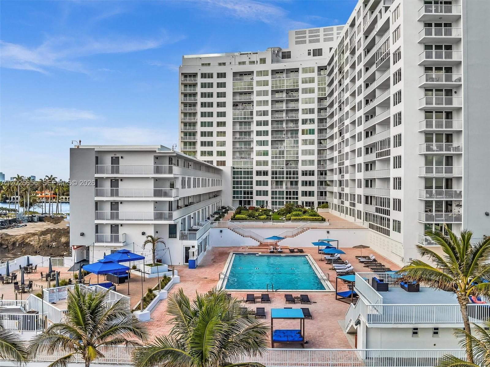 THE CARRIAGE HOUSE · #107 in Miami Beach - Photo 41