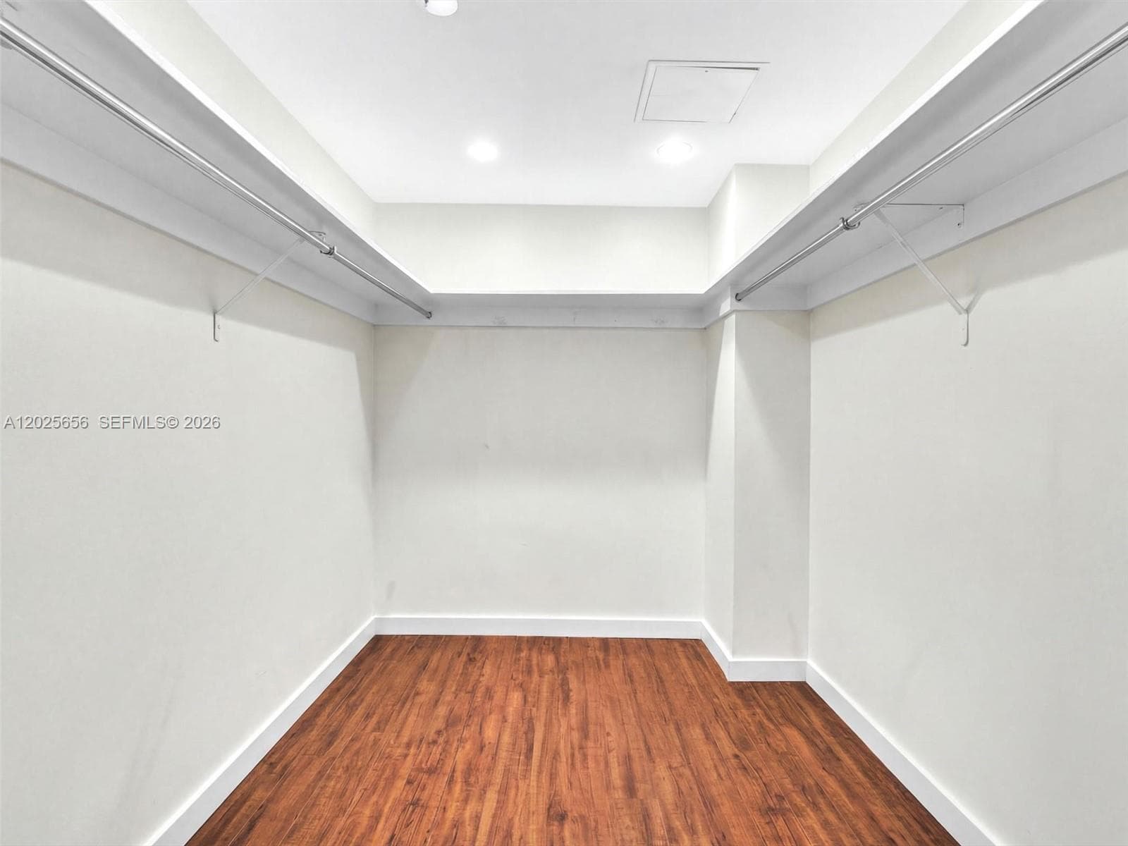 THE CARRIAGE HOUSE · #107 in Miami Beach - Photo 18