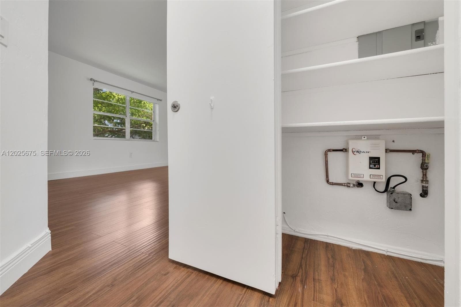 Tankless water heater
