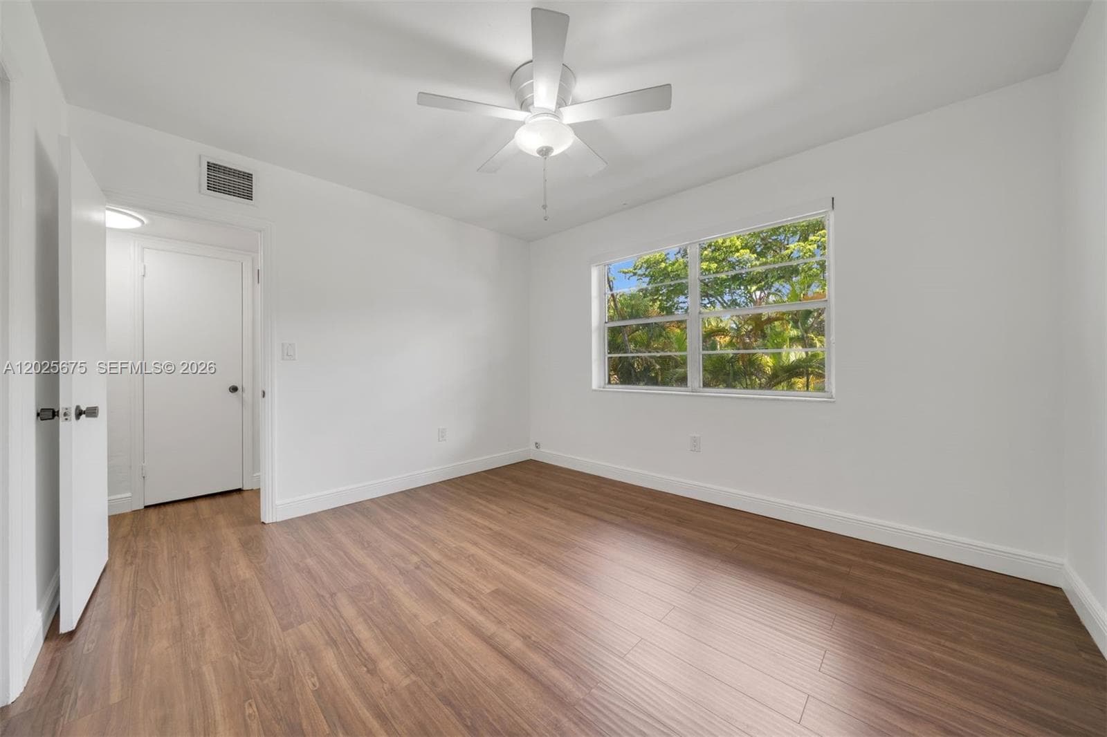 Spacious bedroom