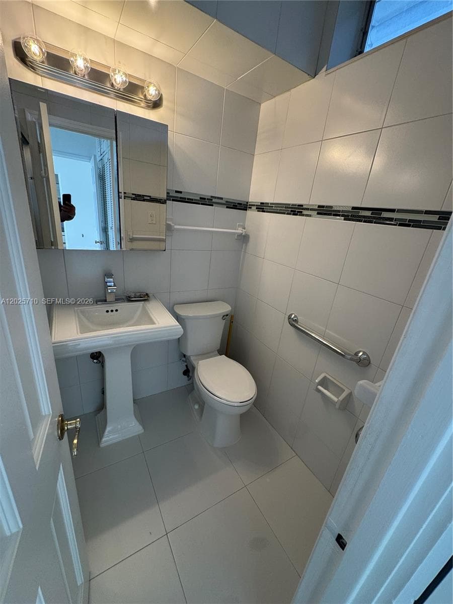 HARBOUR BAY CONDO · #C1 in Bay Harbor Islands - Photo 10