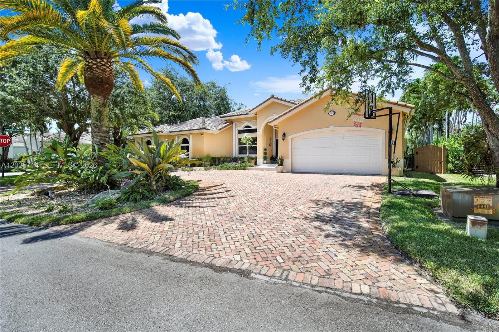 9563 SW 123rd Ter photo 2