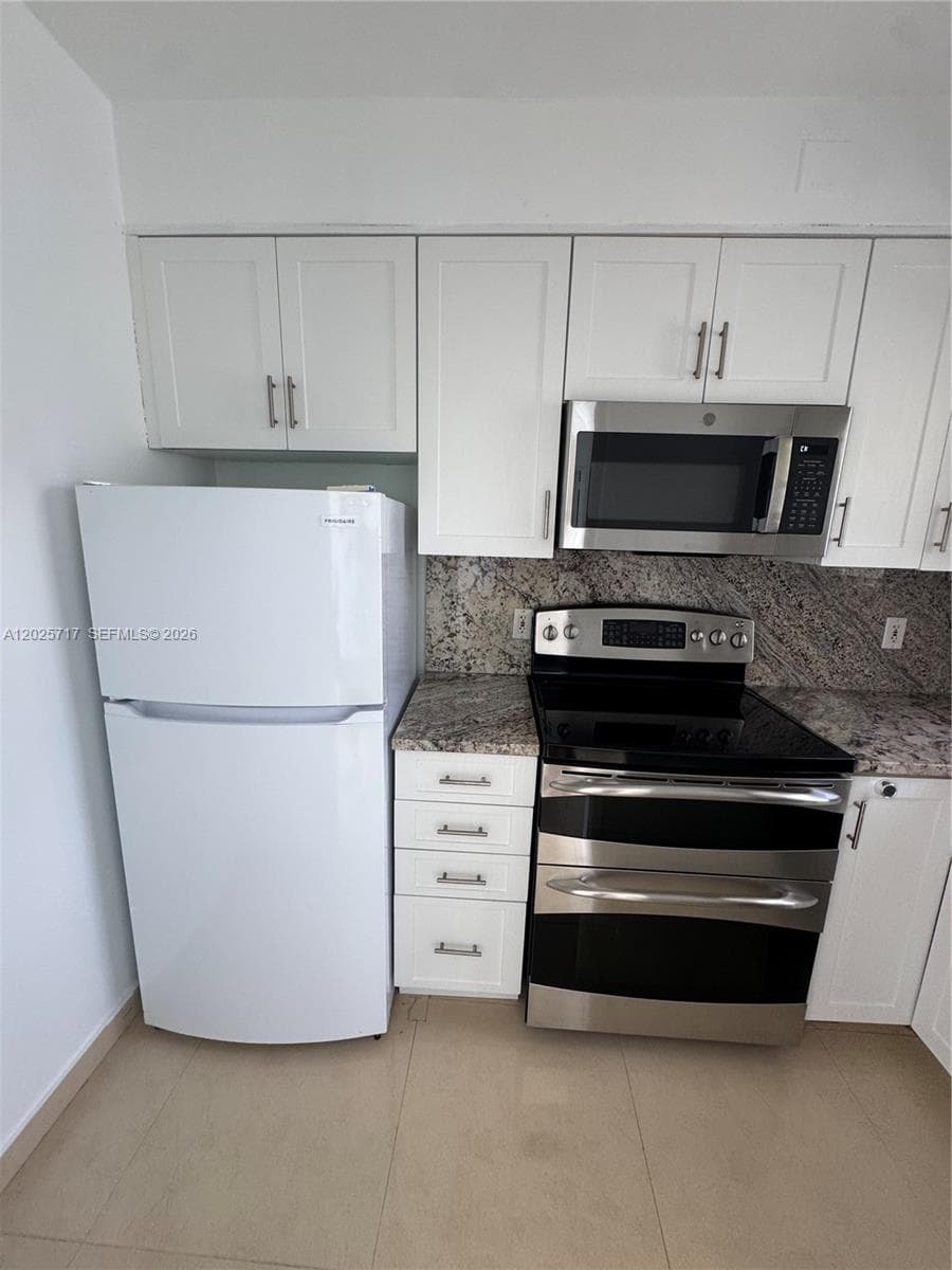 HARBOUR BAY CONDO · #B3 in Bay Harbor Islands - Photo 6