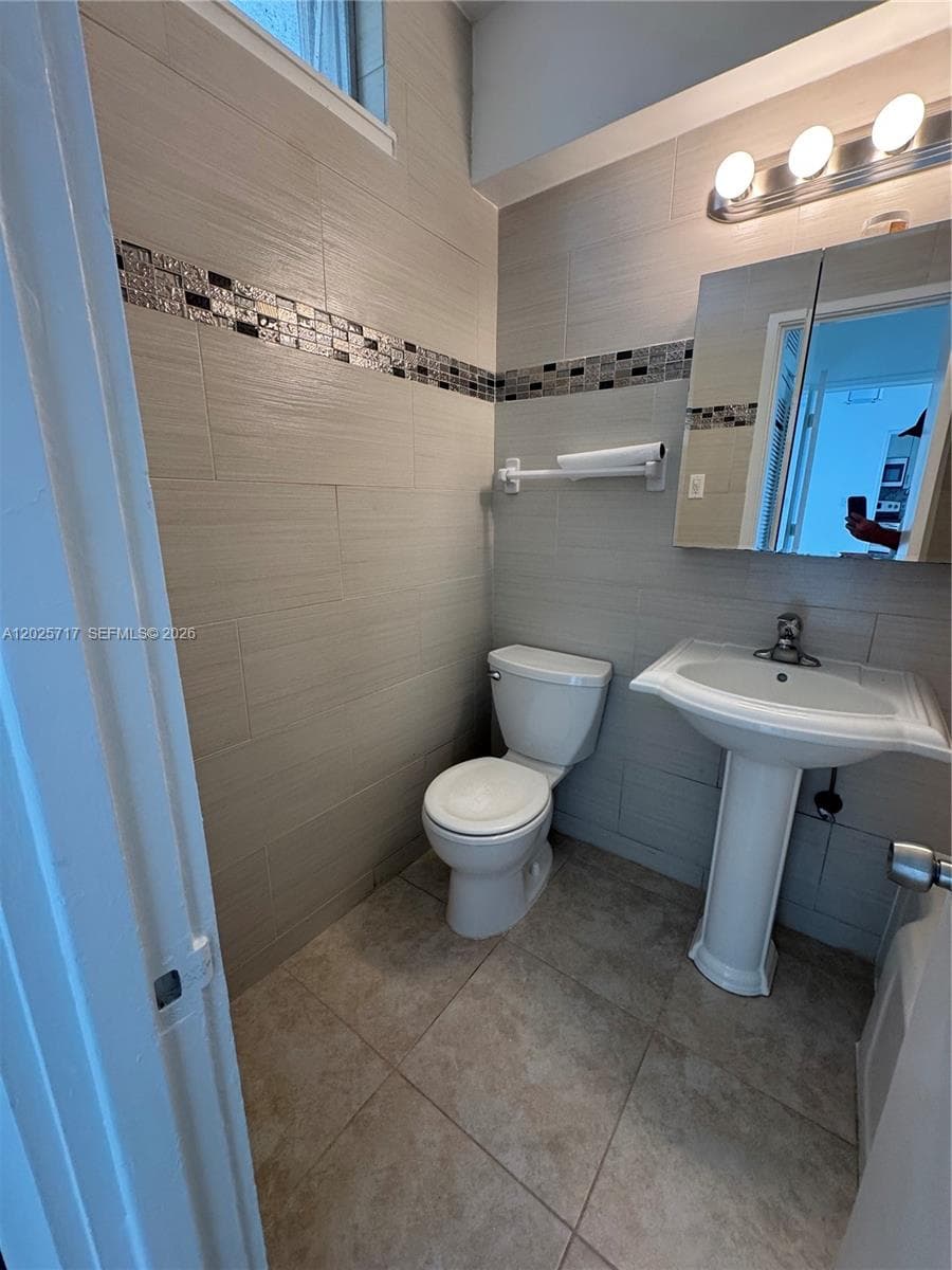 HARBOUR BAY CONDO · #B3 in Bay Harbor Islands - Photo 12