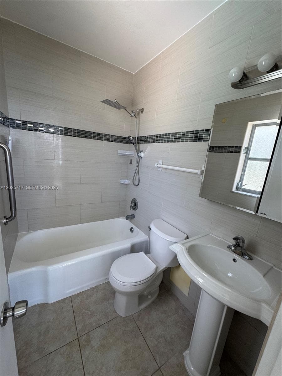 HARBOUR BAY CONDO · #B3 in Bay Harbor Islands - Photo 5