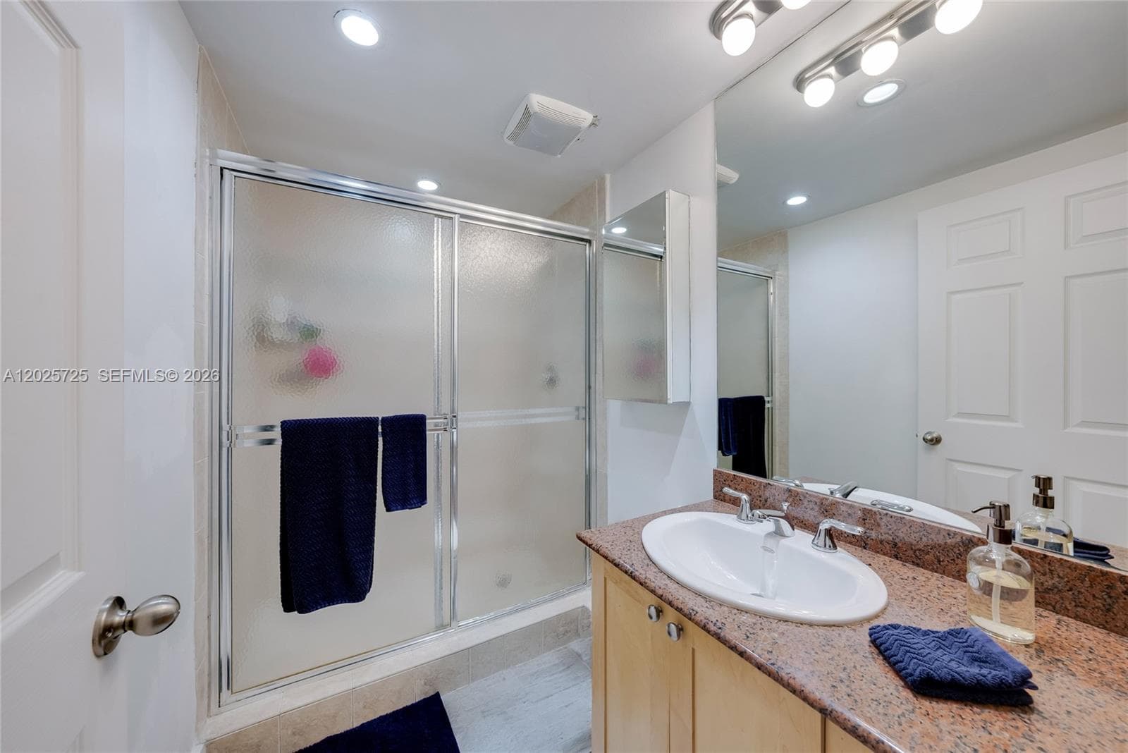 ISLAND POINTE CONDO · #4R in Bay Harbor Islands - Photo 12